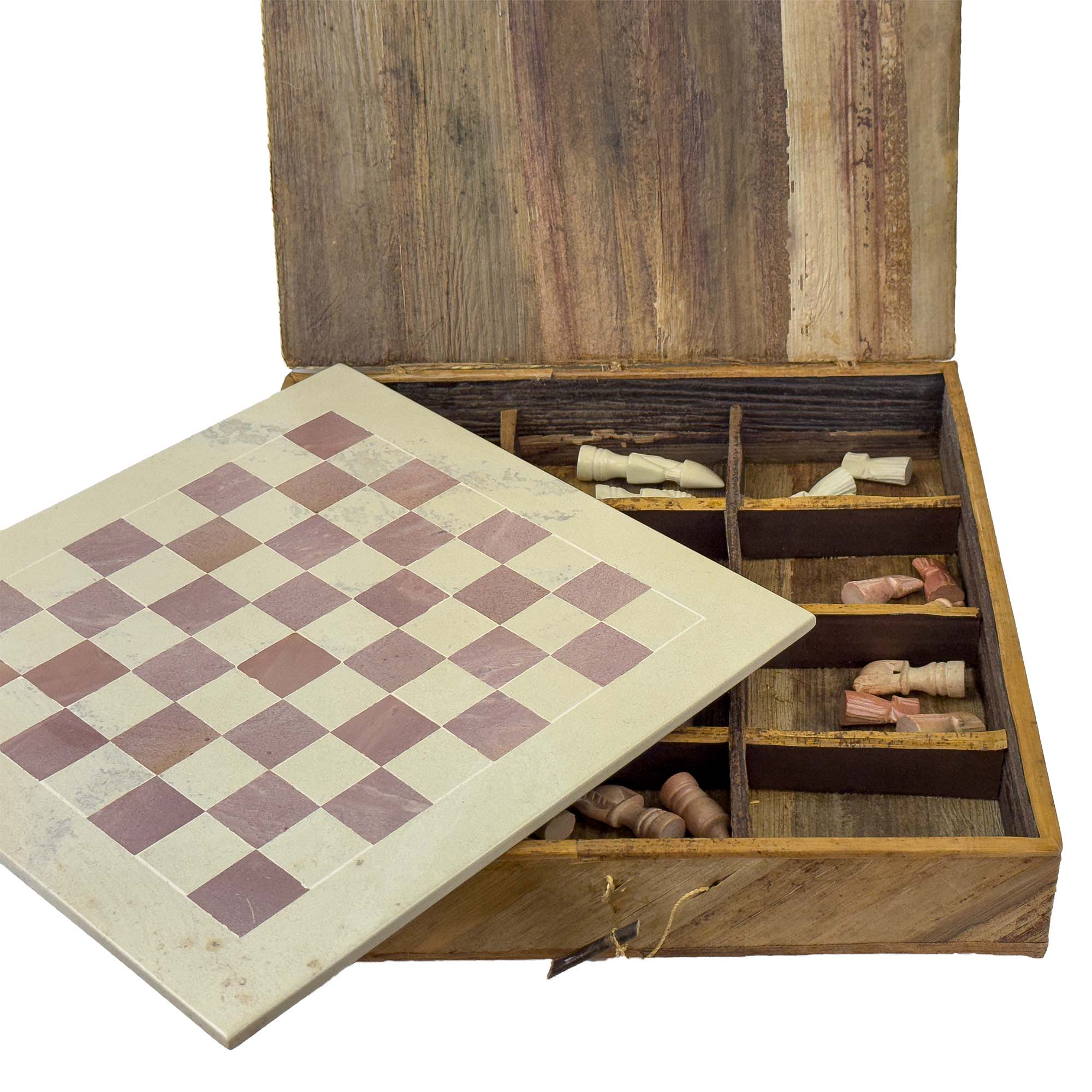 Global Crafts – Großhandel Brettspiele – Handgeschnetztes Schachspiel aus Speckstein mit Maasai-Stücken in Geschenkbox2