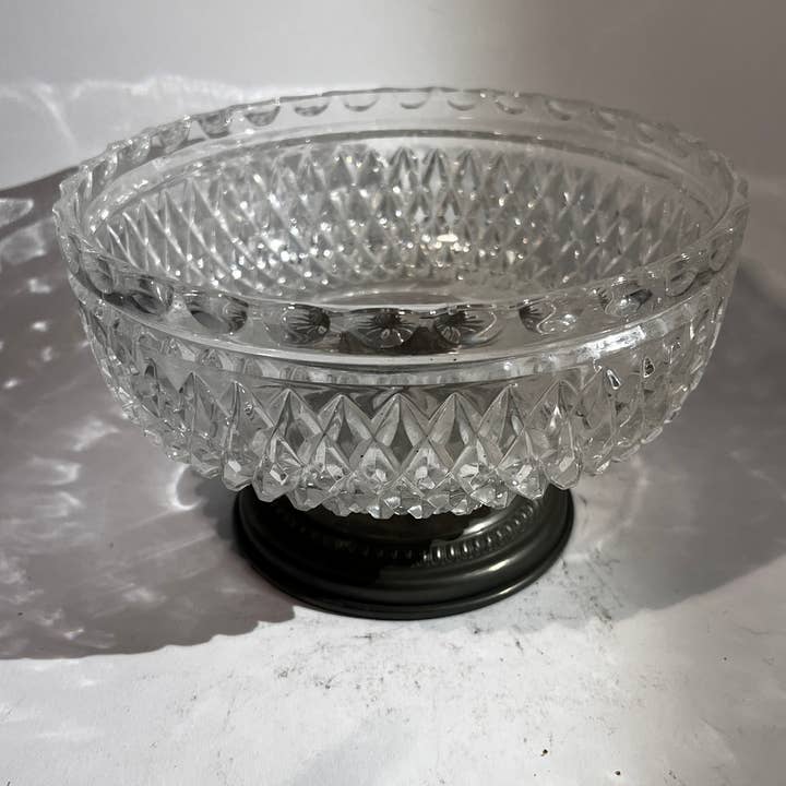 Round Crystal Centerpiece with Pewter Base for wholesale by DADA Novecento