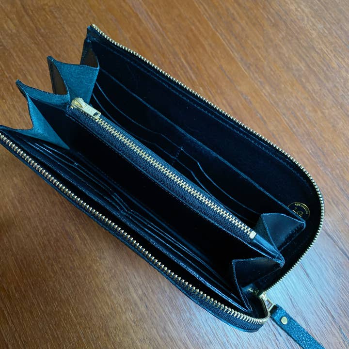 1.61 Soft Goods - Wholesale Wallet - Women's - Ruff Zipper Wallet - Rectangle Size6