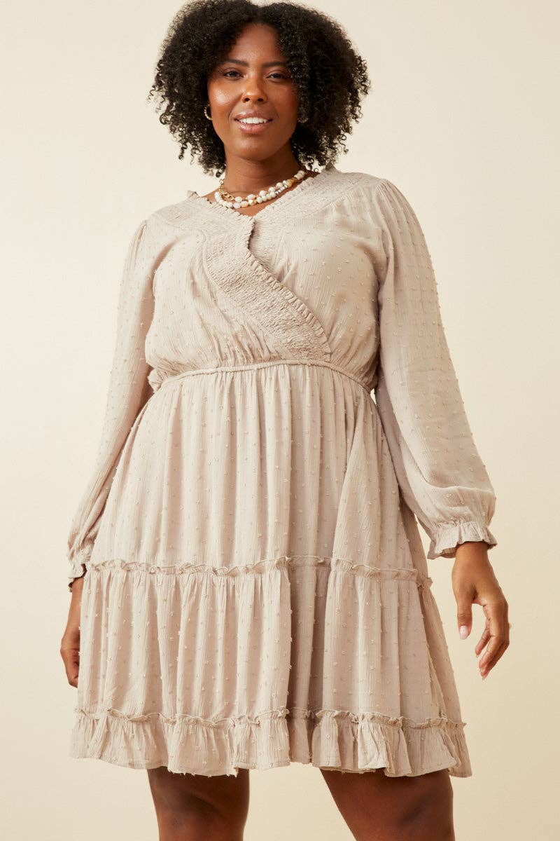 Steen Damesjurk met gesmokte overslag en Zwitserse stippen. voor groothandel op Faire1