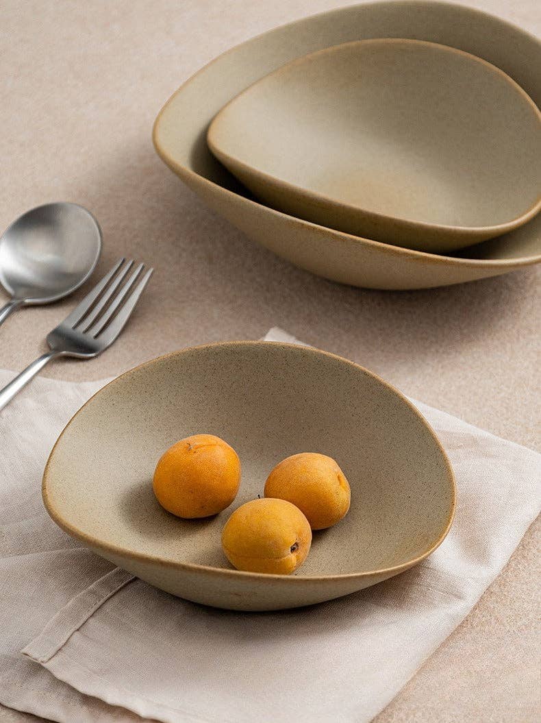 Gohobi （We cover U.S. import duties） – wholesale Serving bowl – Gohobi Japanese Ceramic Irregular Salad Bowl3