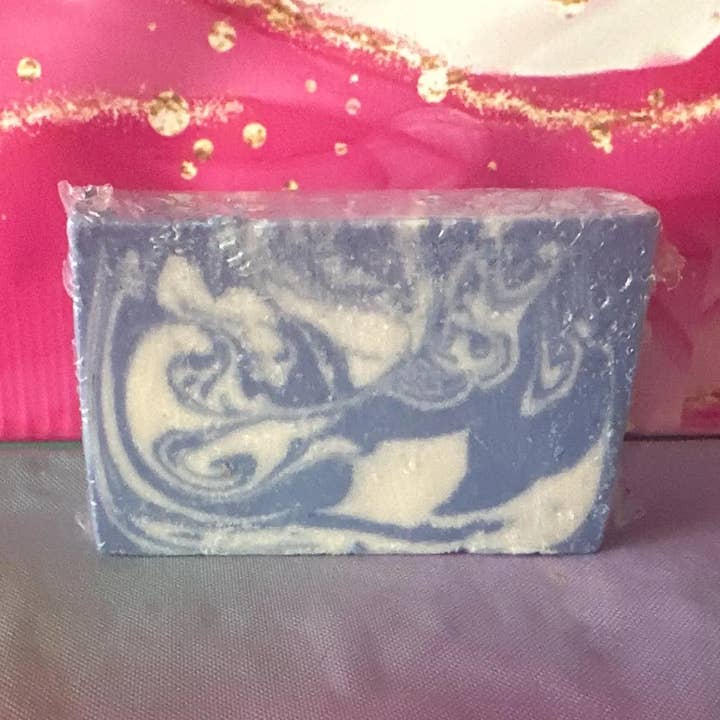 Sabonete de Barra Águas Costeiras 113g por atacado de Squeaky Clean Luxurious Soaps