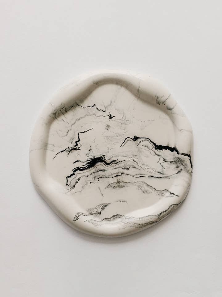 Jesmonite Round Cloud Tray | Black and White Marble for wholesale by Rhea Candle Co.