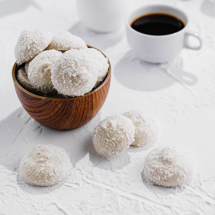 Mementa Inc. - Wholesale Gluten-free flour - Organic Coconut Flakes - Fine Grade | 6 Case Size2