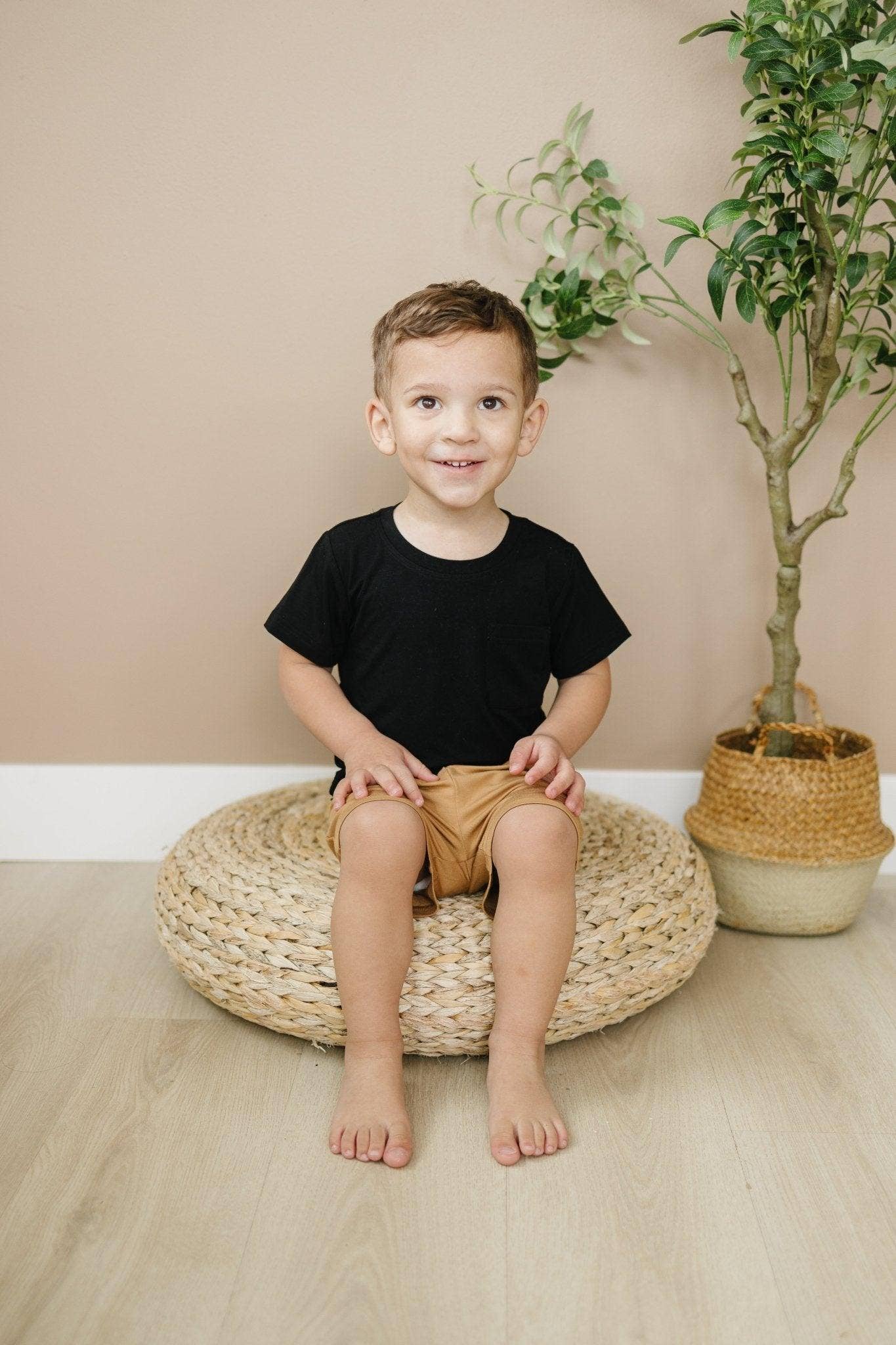 Little Joy Co. - Vendita all'ingrosso Maglietta - Bambini - Bamboo Pocket Tee Baby Toddler Maglietta Abbigliamento Abbigliamento9