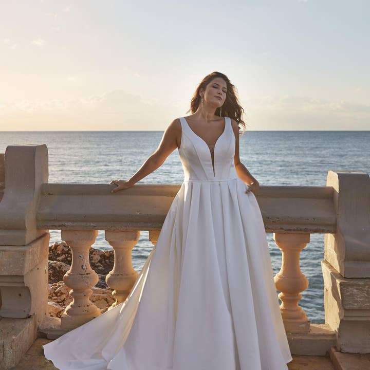 HWC- 26016 for wholesale by Herawhite Bridal