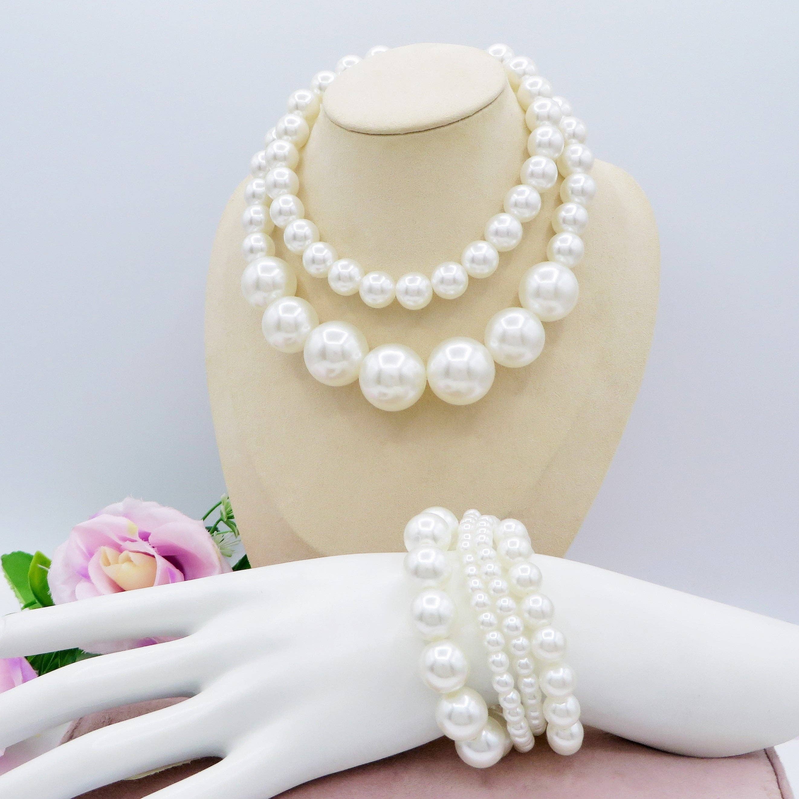 PANNA MAXI PEARLS DEGRADE - SET 2 Collane perle XL girocollo degrade' for wholesale on Faire6