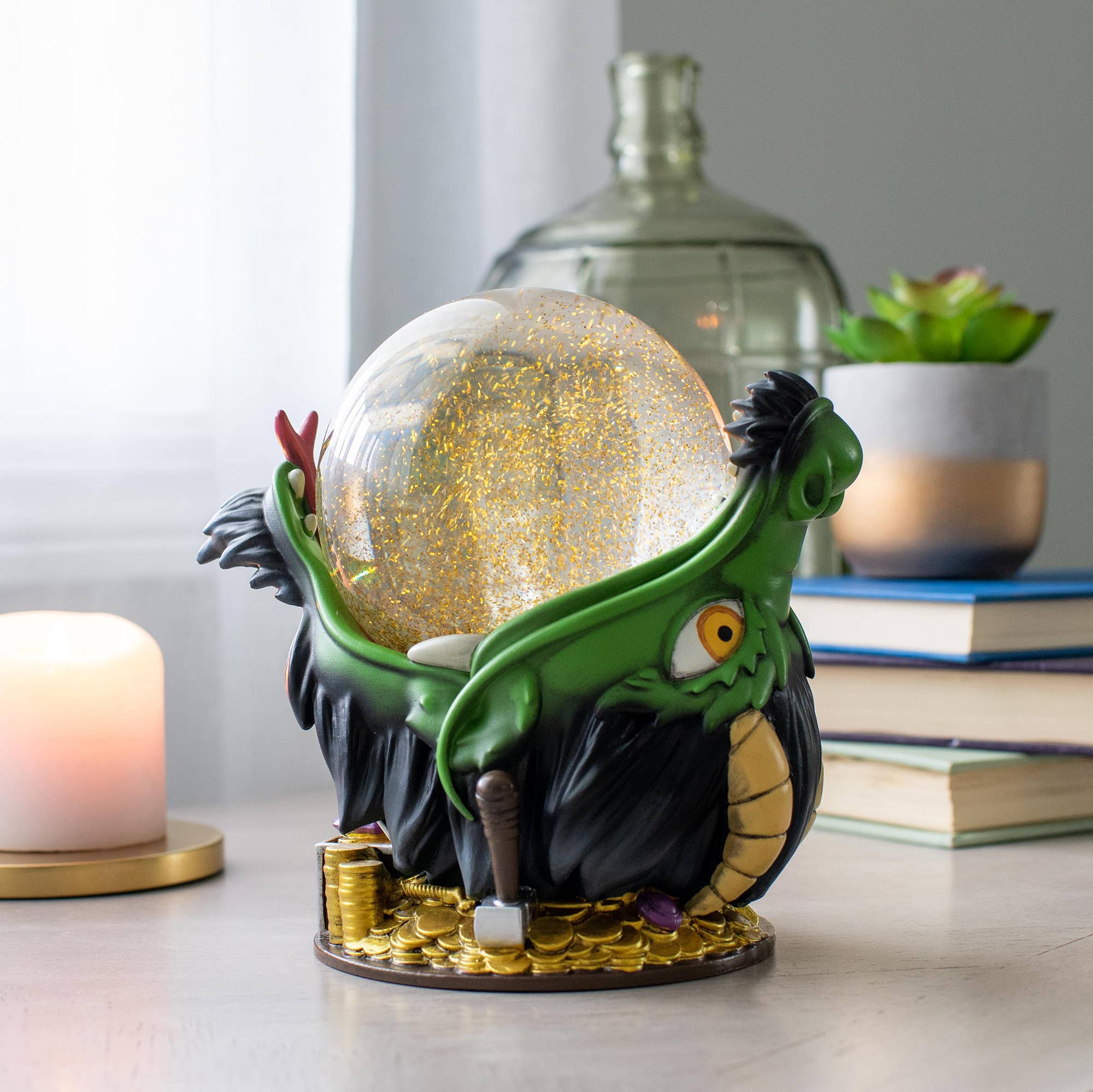 EAST AVENUE - Wholesale Snow Globe - Dragon Hoarding Treasure 100MM Gold-Tone Snow Globe5