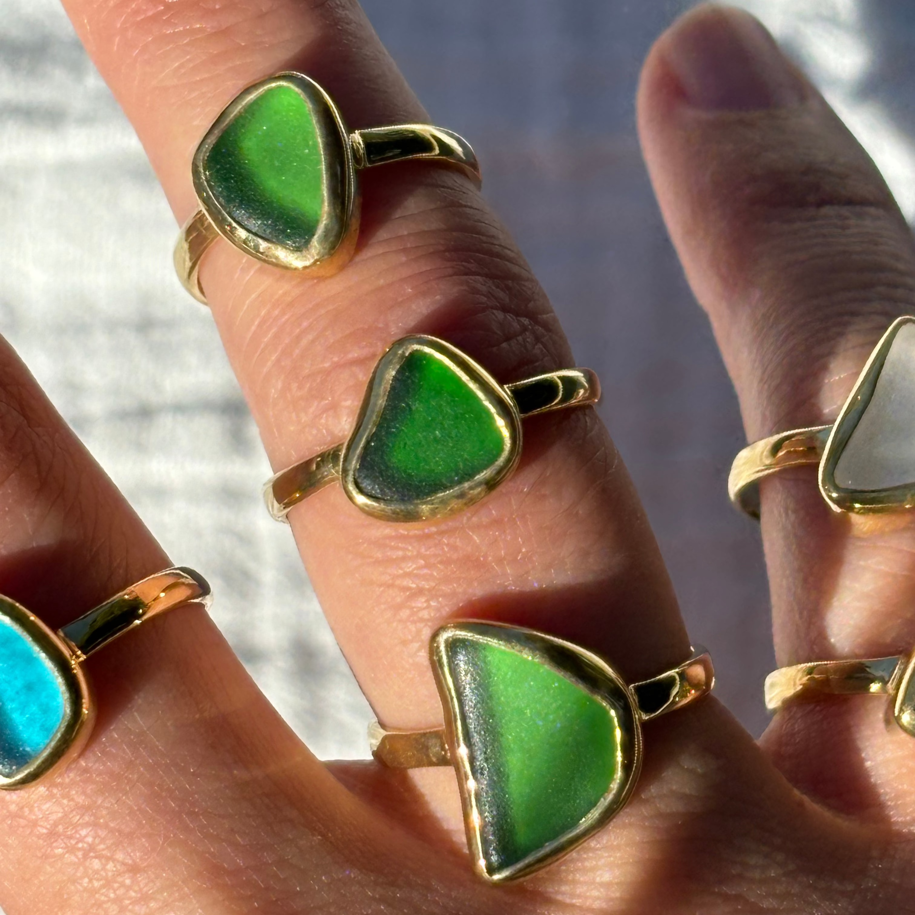 The Salty Gem – Anel de cocktail/declaração por atacado – Anel com vidro do mar verde (feito à mão)4