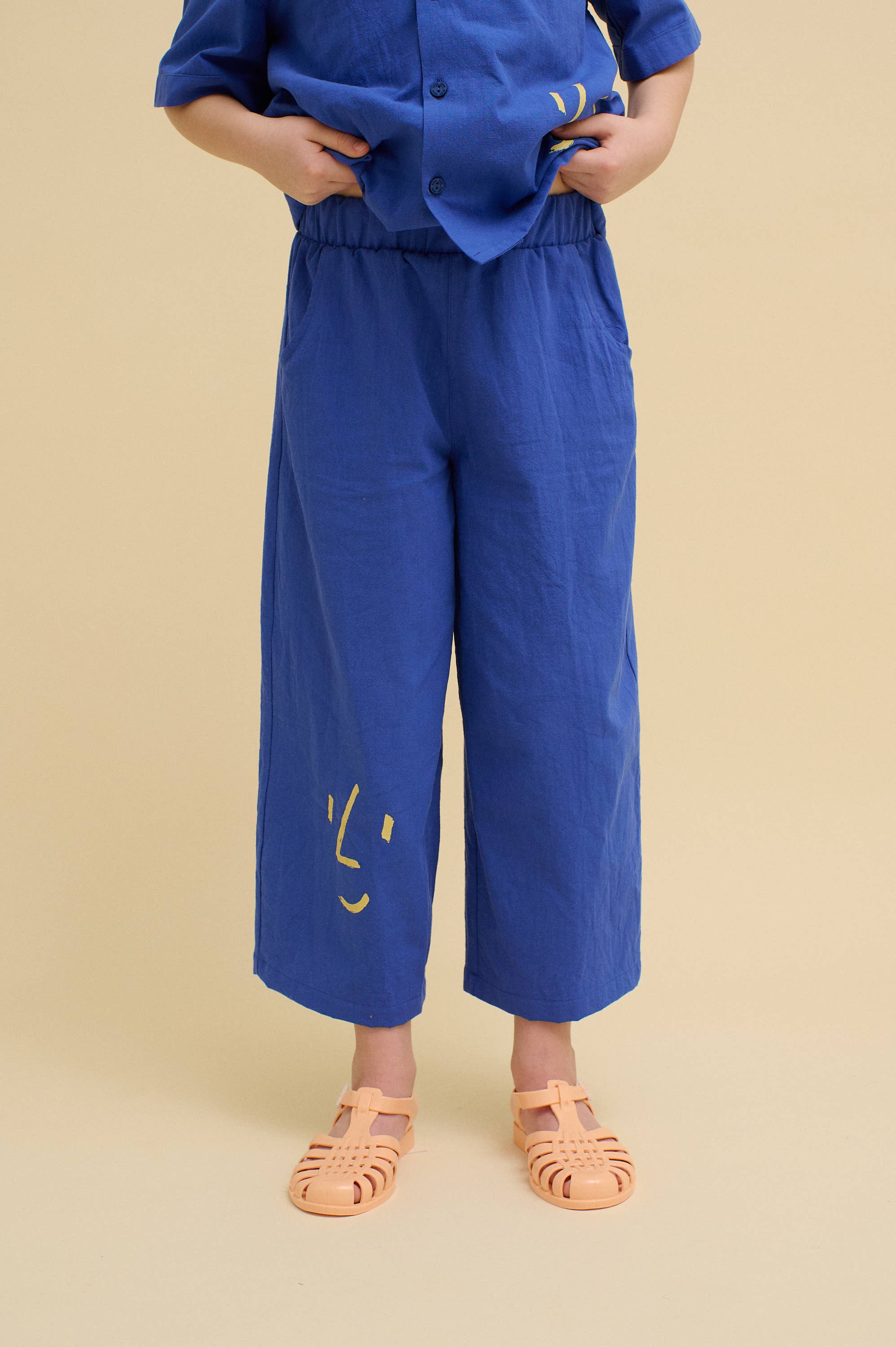 Bleu PANTALON DE VISAGE en vente sur Faire2