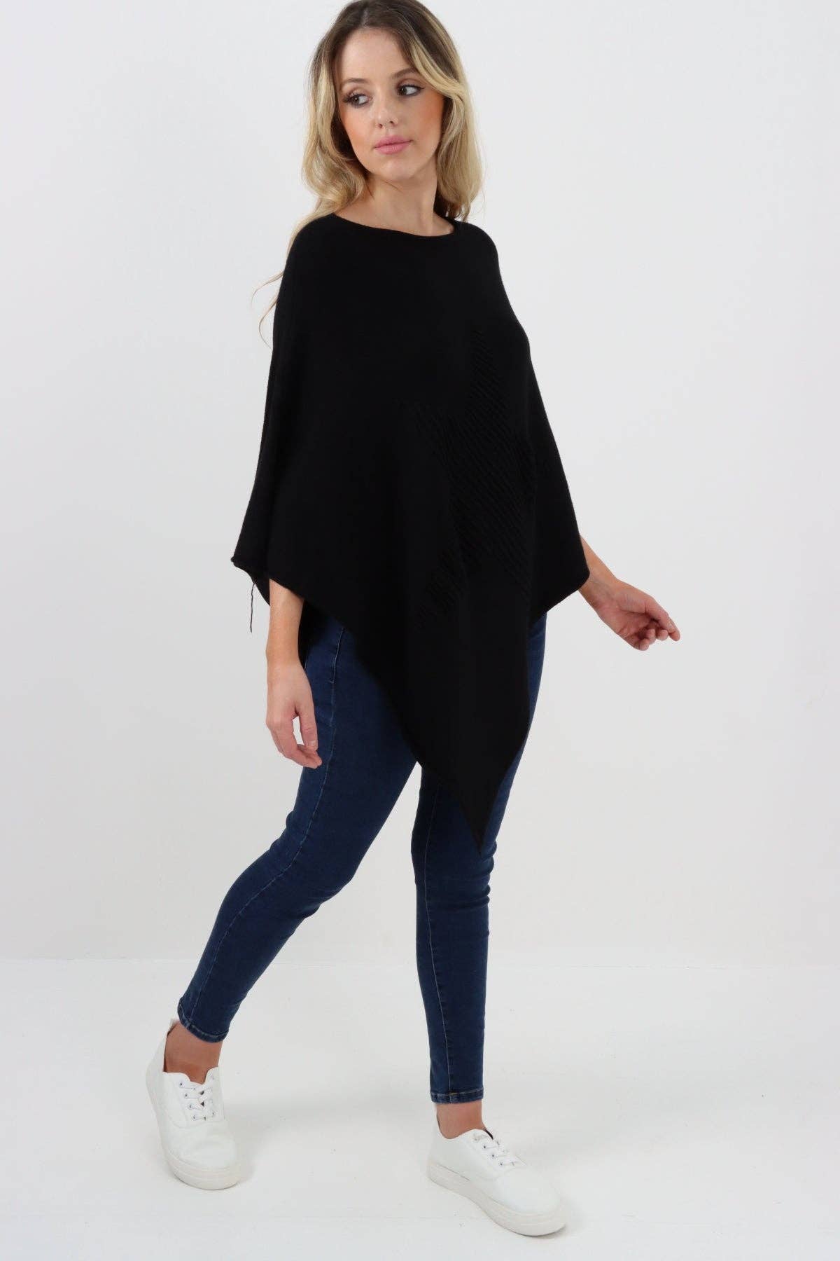 Miss Bold – wholesale Poncho – Women's – Italian Knitted Lagenlook Star Poncho5