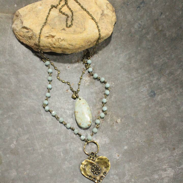 The Primitive Peddler, Inc. - Wholesale Pendant/Charm Necklace - Double Layered Stone & Bronze Heart Drop Necklace
