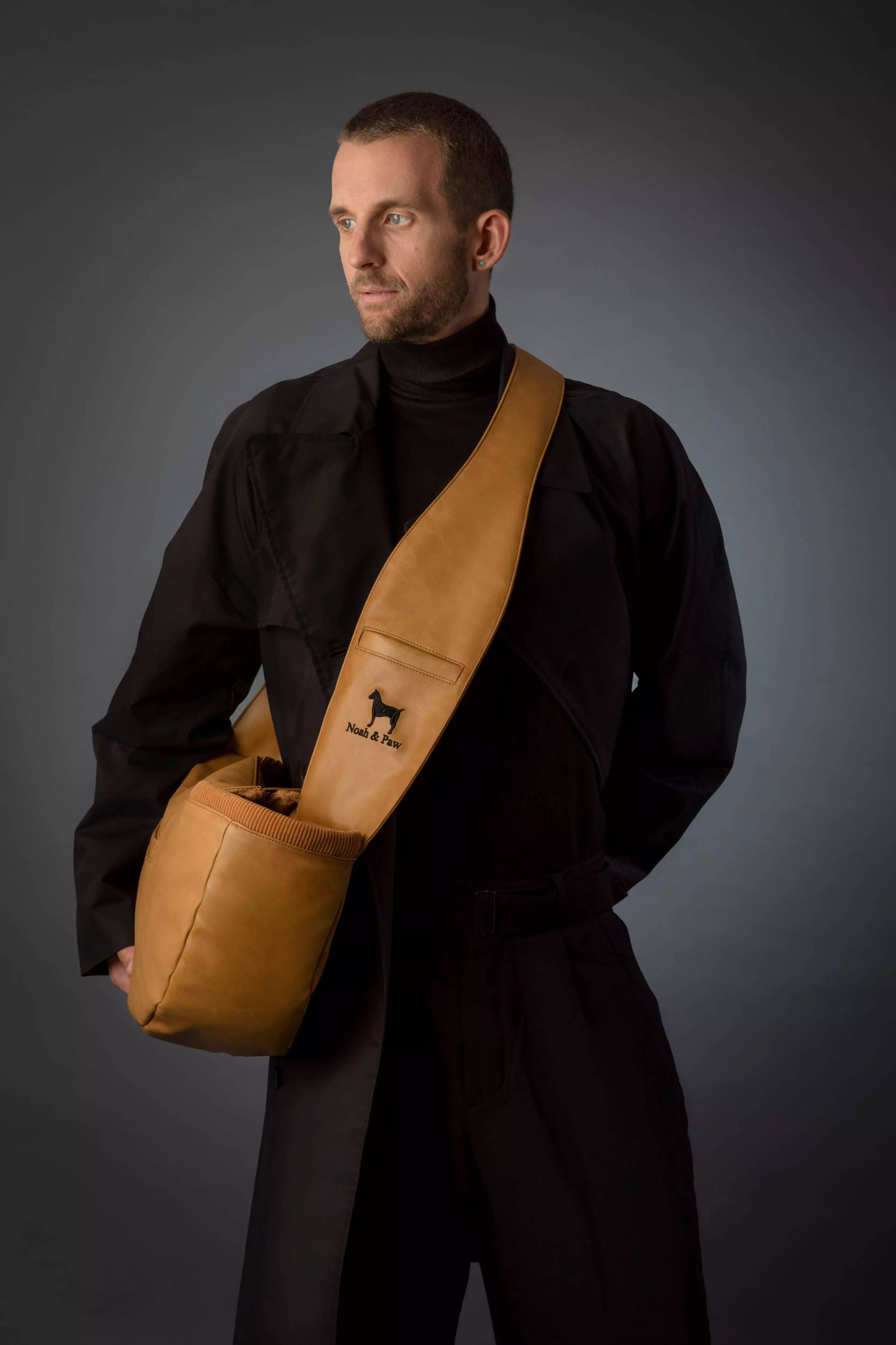 NOAH AND PAW LLC - Vente Caisse de transport – chat et chien - Porte-animal en bandoulière en cuir vegan avec triple sécurité22