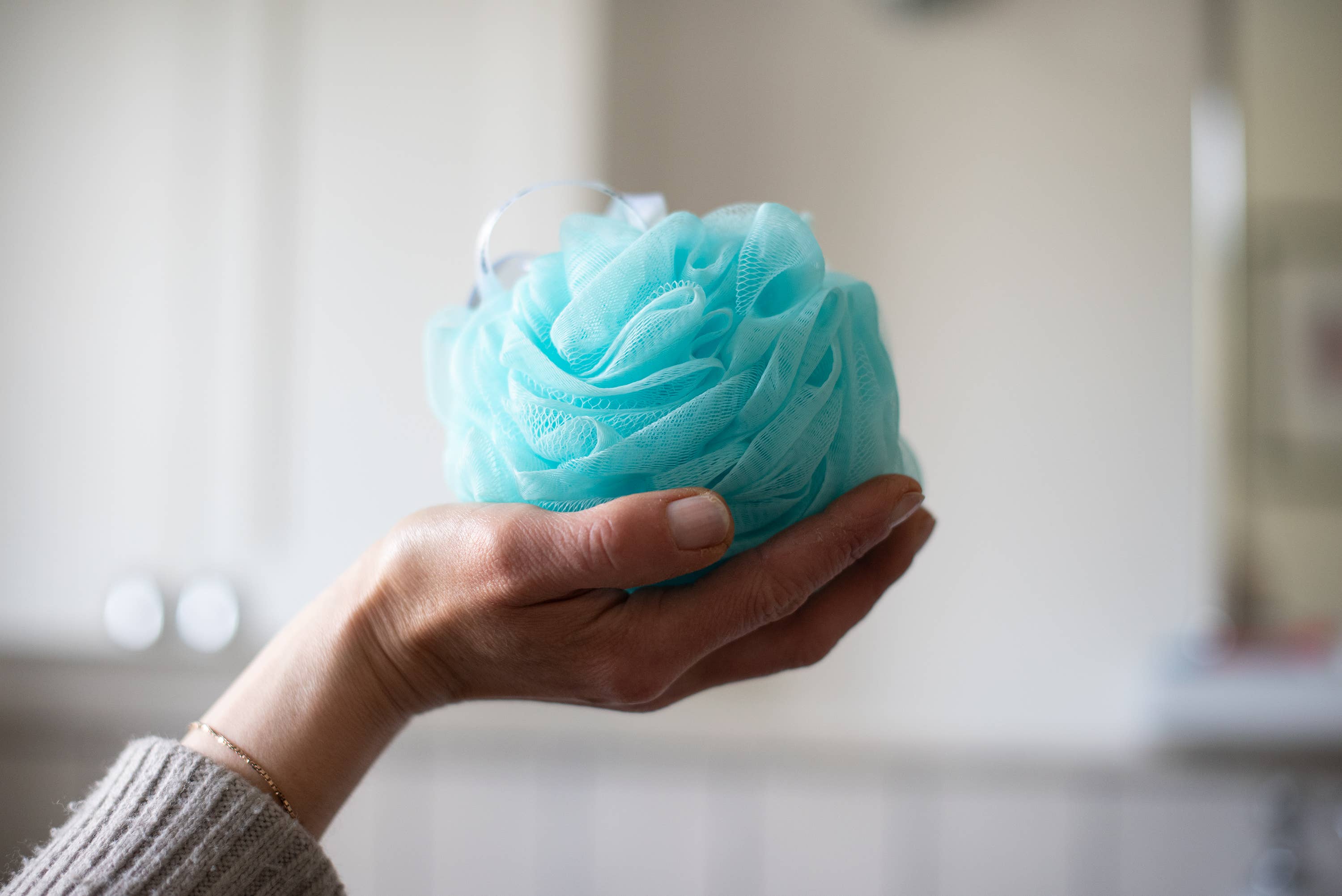 Ana Wiz – Engroshandel Badesvamp – Premium badepuffer lavet af 100% genbrugsmaterialer | Pakke1