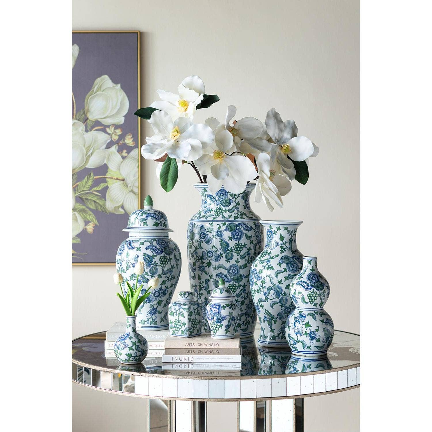 HomeRoots - Vente Vases - Vase de table en porcelaine chinoiserie blanc, bleu et vert de 24 pouces5