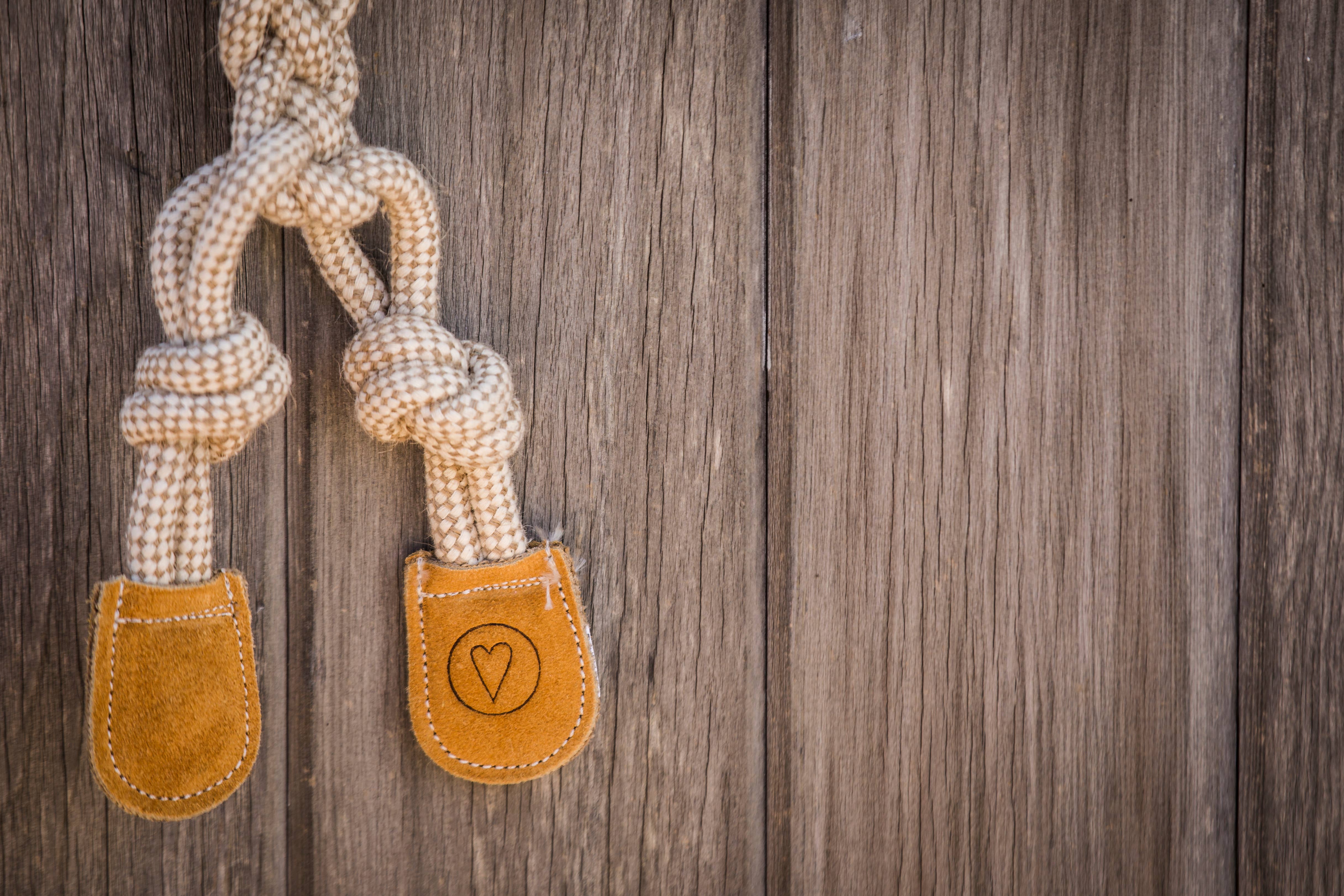 HuggleGroup - Wholesale Pet Rope Toy - Dog - Stuey Sock Monkey Natural Rope Knottie®, L (9mm d.) Dog Toy2