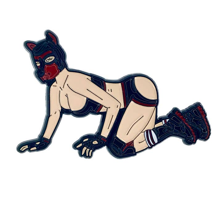 Pup pige emalje pin for engroshandel hos Geeky And Kinky