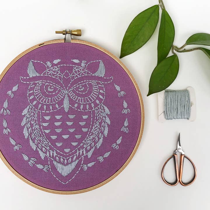 Kit de broderie hibou pour la vente par Rikrack