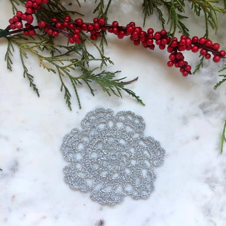 Sølv Annie's Treasures Doilies alle Hæklede sølv runde form for engroshandel på Faire