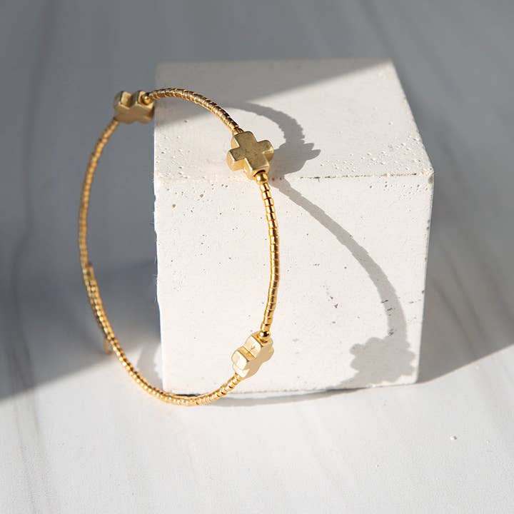 Lenny & Eva - Wholesale Bangle Bracelet - Faithful Cross Bangle-Gold, Cross Bracelet | Christian