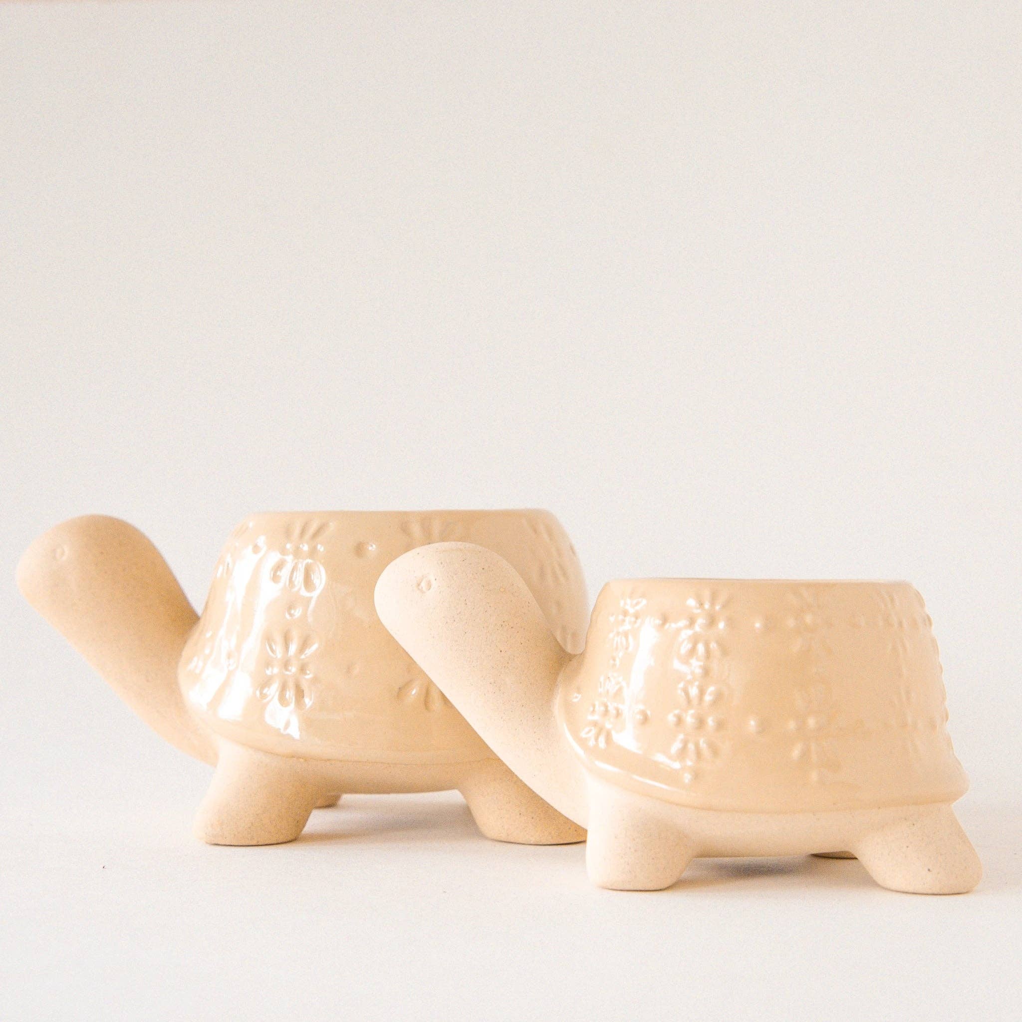 Jungle Club - Wholesale Plant Pot - Turtle Planter | Sand1