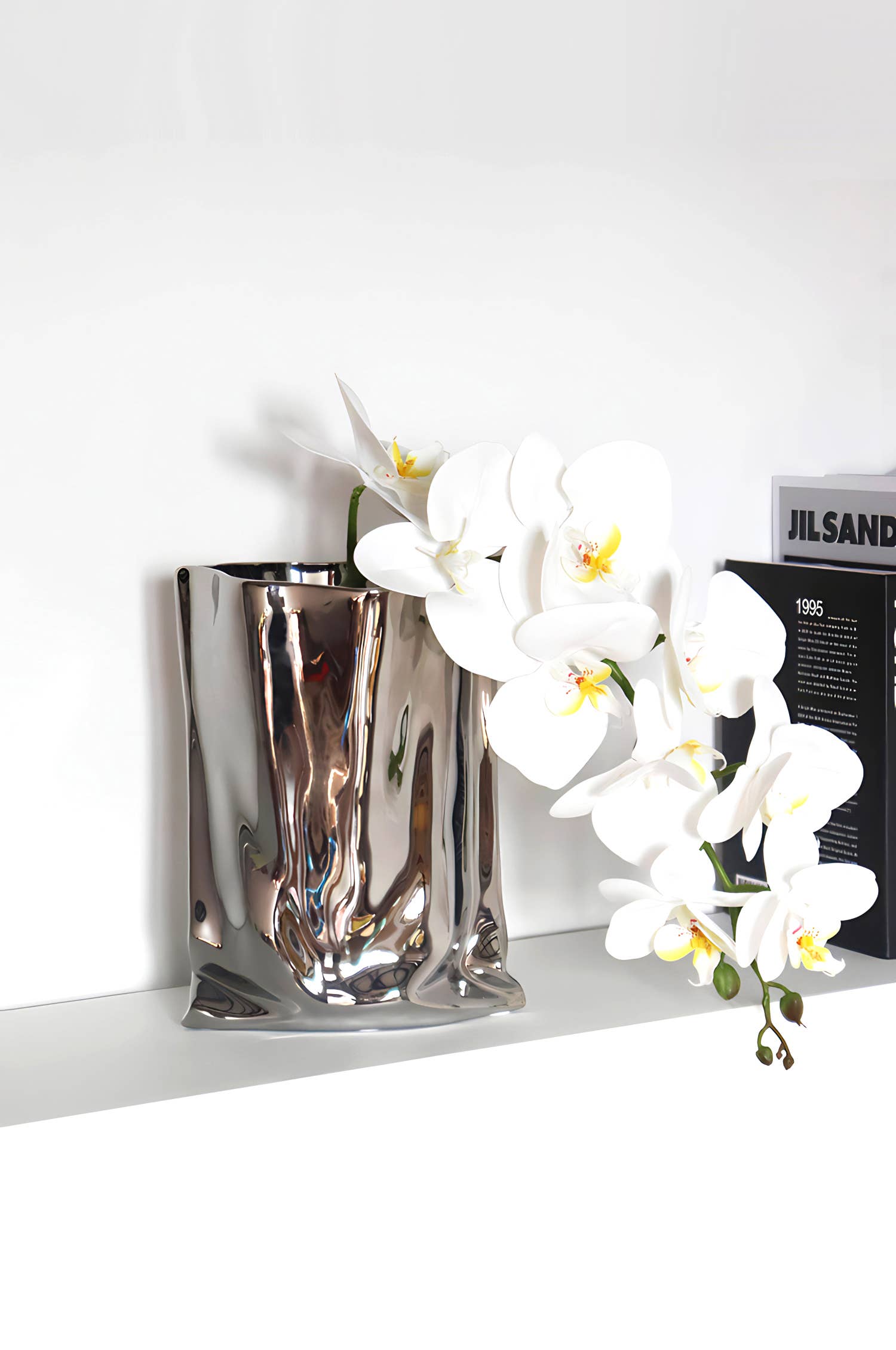 TUTU Home - Tableware & Decor – Engroshandel Vase – "Le Papier" spejlpapirpose-lignende keramikvase3