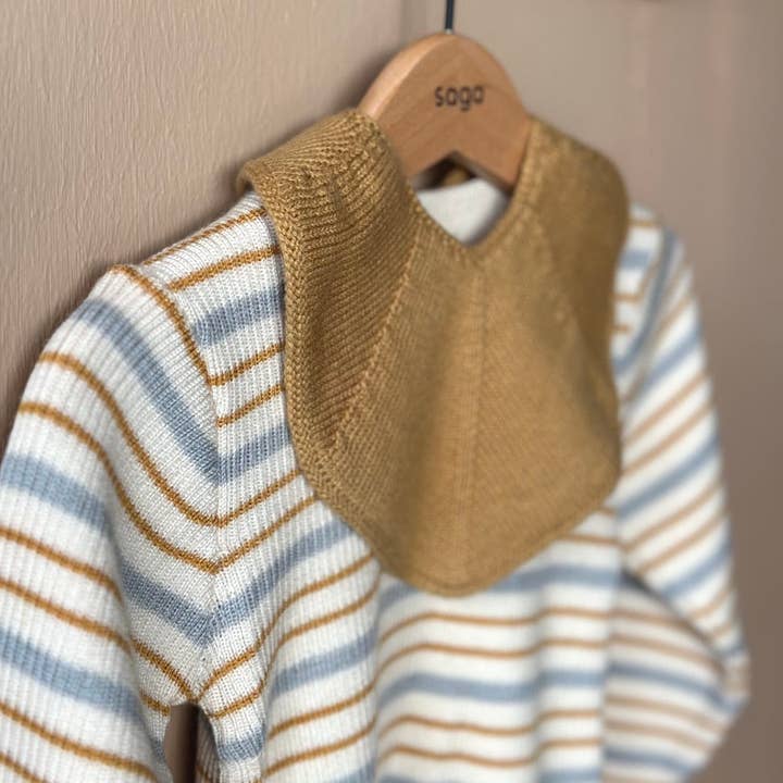 Saga Copenhagen - Wholesale Bib - Baby - Knitted Baby Bib - Organic Cotton - Honey - Adjustable