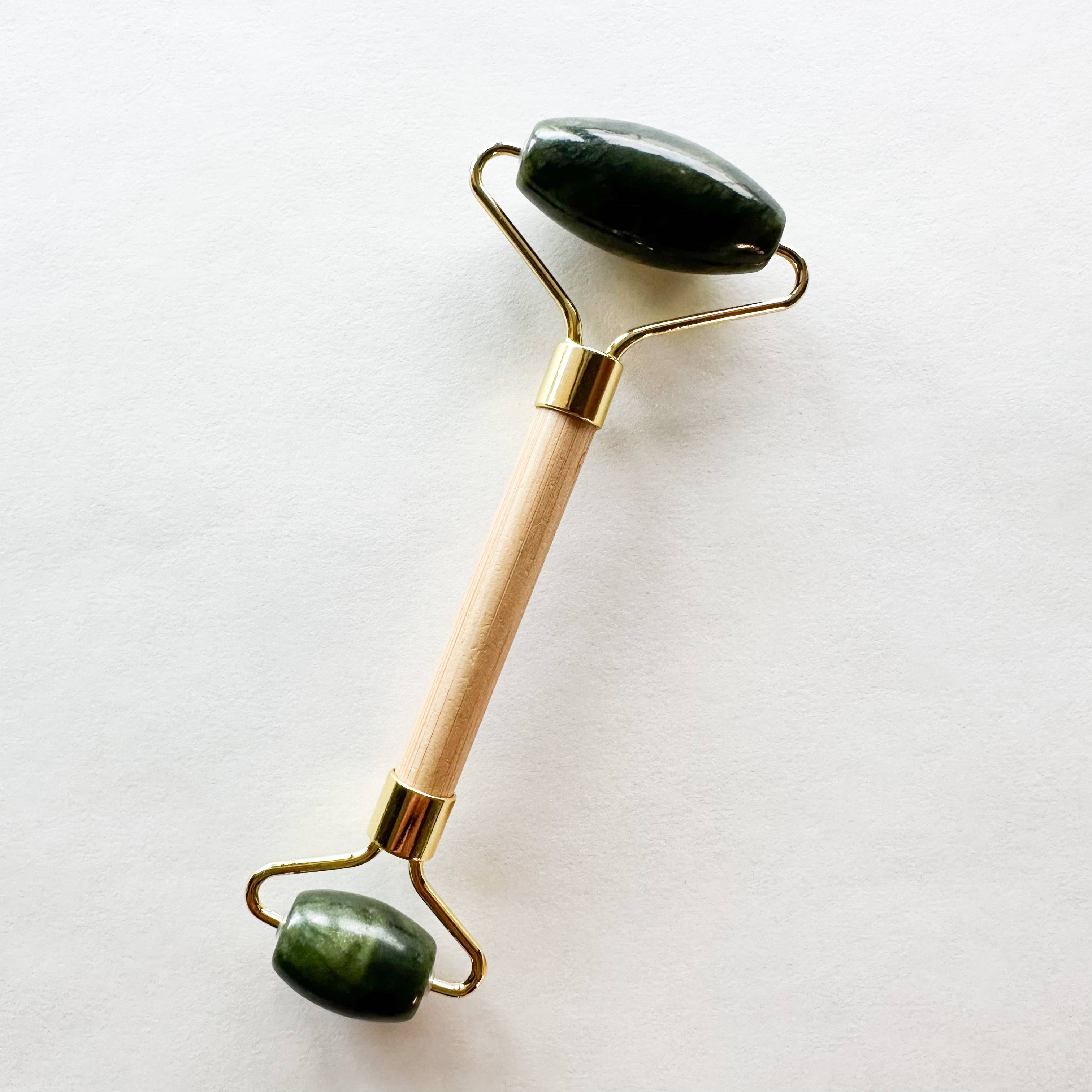 Smile Boutiques - Wholesale Face/Beauty Roller - Natural Gemstone Bamboo Facial Roller1