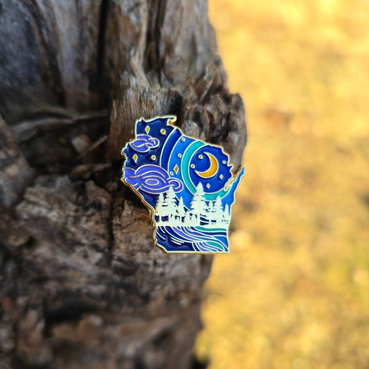 Art Factory LLC - Wholesale Lapel Pin/Button - Wisconsin state pin1