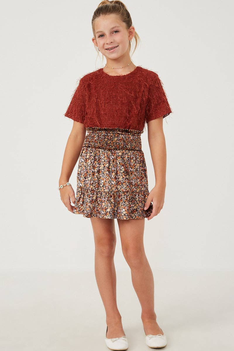Óxido. Falda de Terciopelo con Flores y Nido de Abeja para Niñas en Capas de venta al por mayor en Faire4