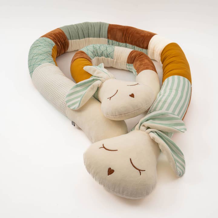 Lit HANNO pour lit, lapin, serpent et doudou pour enfants pour la vente par CANENYA