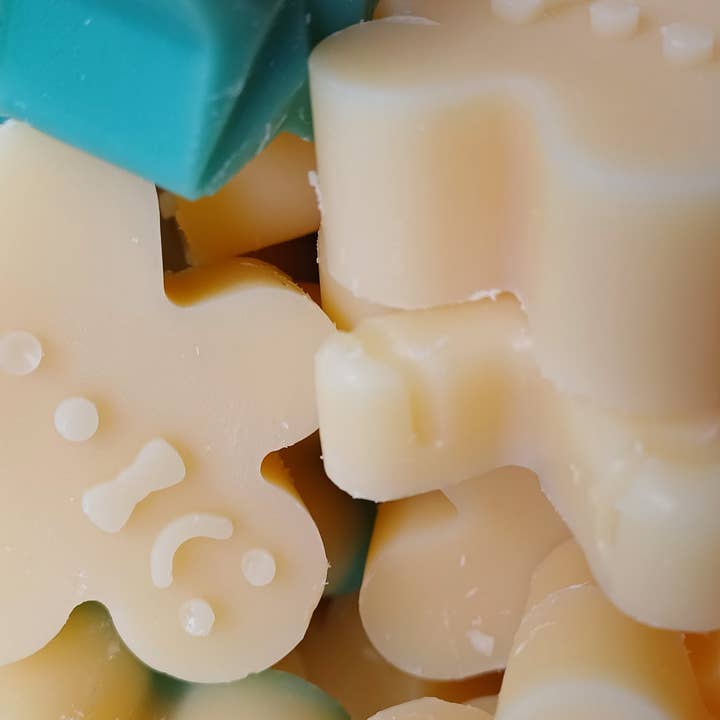 Gingerbread scented melts for wholesale by Freedom Cosmetics