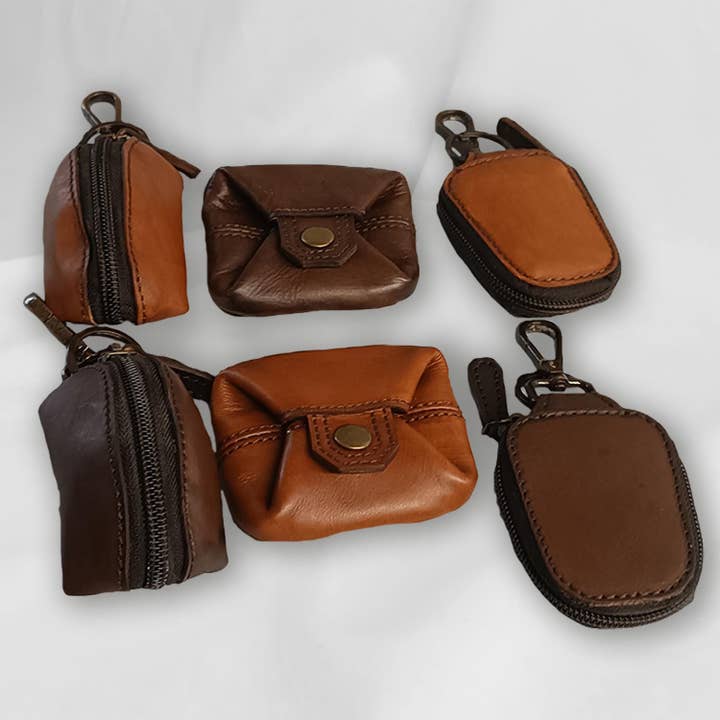 Ensemble porte-monnaie et porte-clés B.WANT.B pour la vente par B.WANT.B