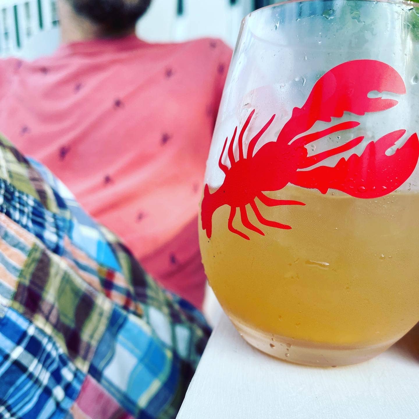 Everything Labeled- Decorative drinkware for every ocassion – Engroshandel Vinglas – Hummerstammeløs akrylvinglas | Kyst2