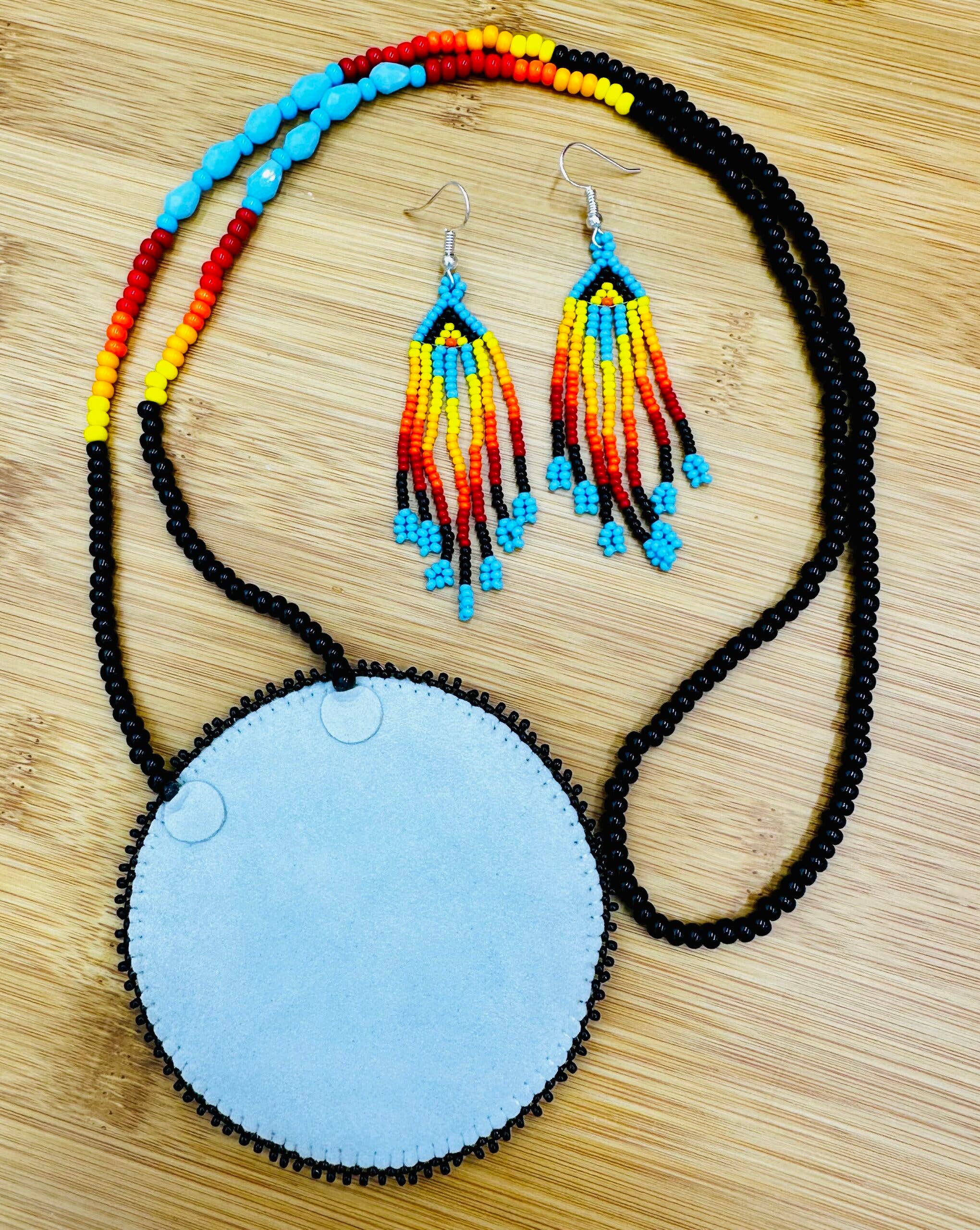 BEADS CORNER – Großhandel Schmucksets – Handgefertigtes Perlenohrset mit schwarzen cyanblauen Adlern6