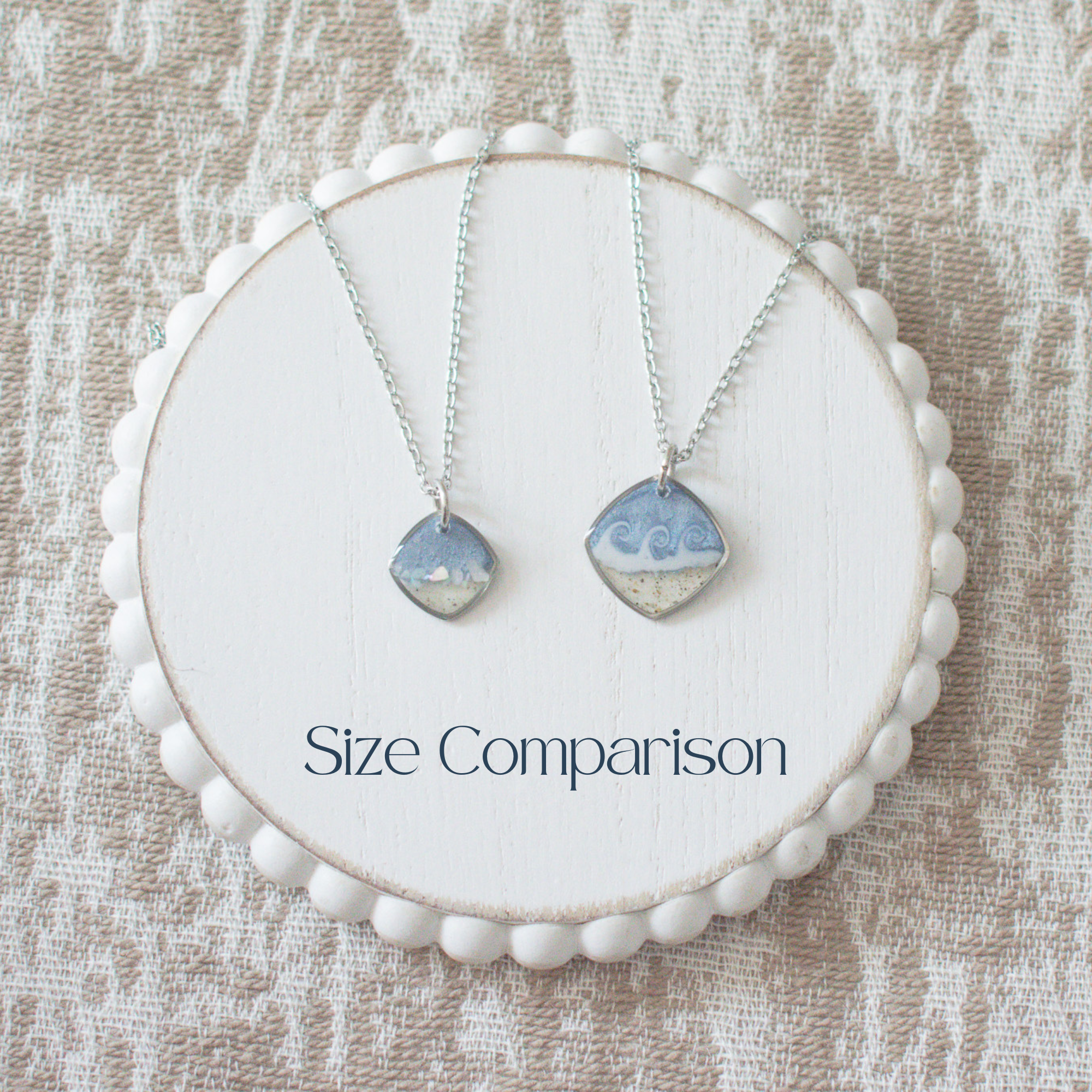 Sandy Beaches Shop - Vendita all'ingrosso Collana con ciondolo/pendaglio - Collana di Sabbia Personalizzata | Quadrata | Onda Dipinta a Mano | Argento2