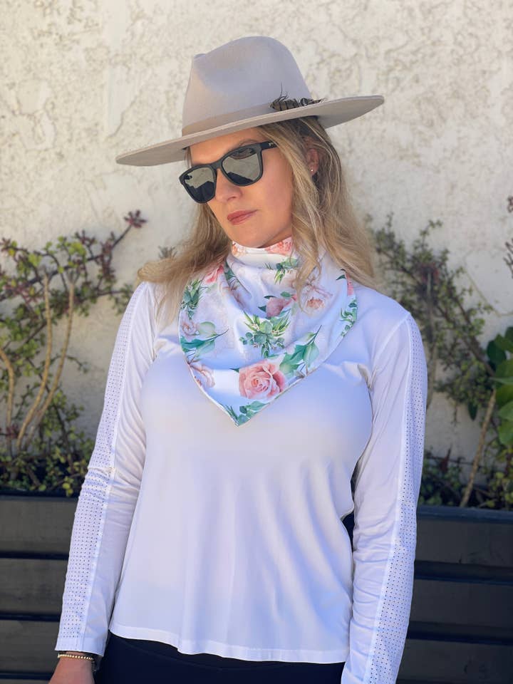 Bandana Magnética Vintage com estampa rosa por atacado de Elevated Equestrian