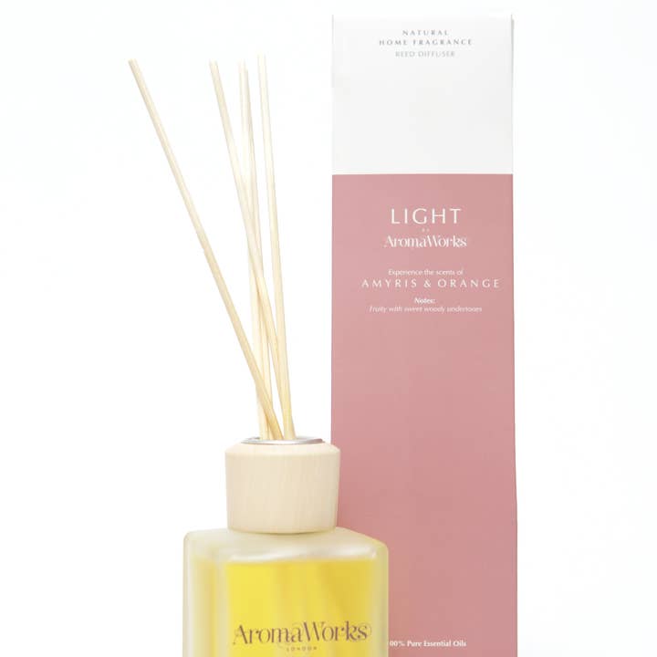 Ljus Range Amyris & Orange 100ml Reed Diffuser för wholesale av AromaWorks London