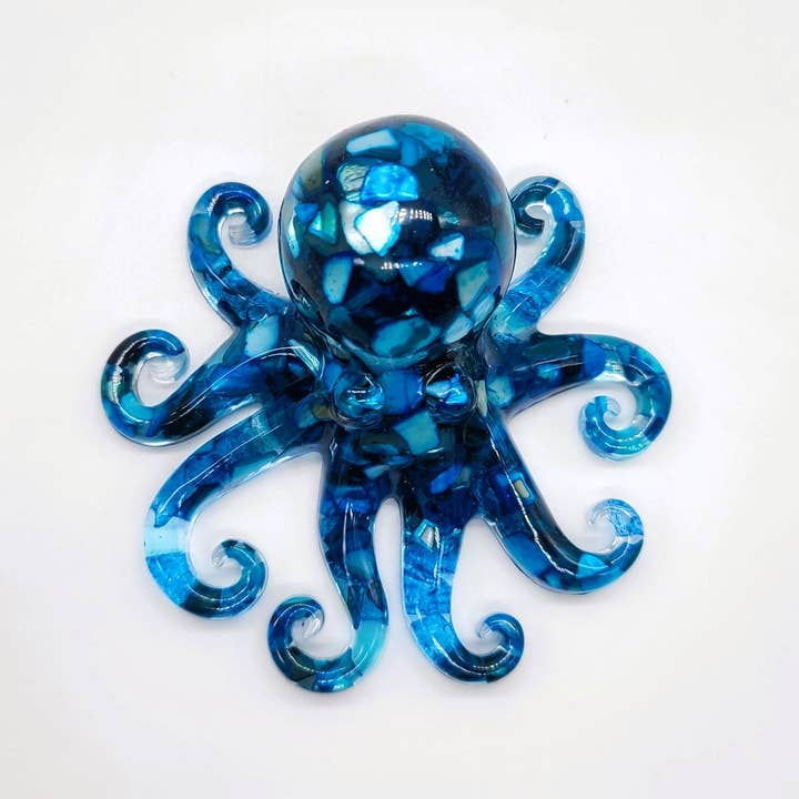 Slightly Askew Art - Wholesale Decorative Tabletop Object - Eco-Friendly Epoxy Resin Octopus with Crushed Sea Shells6