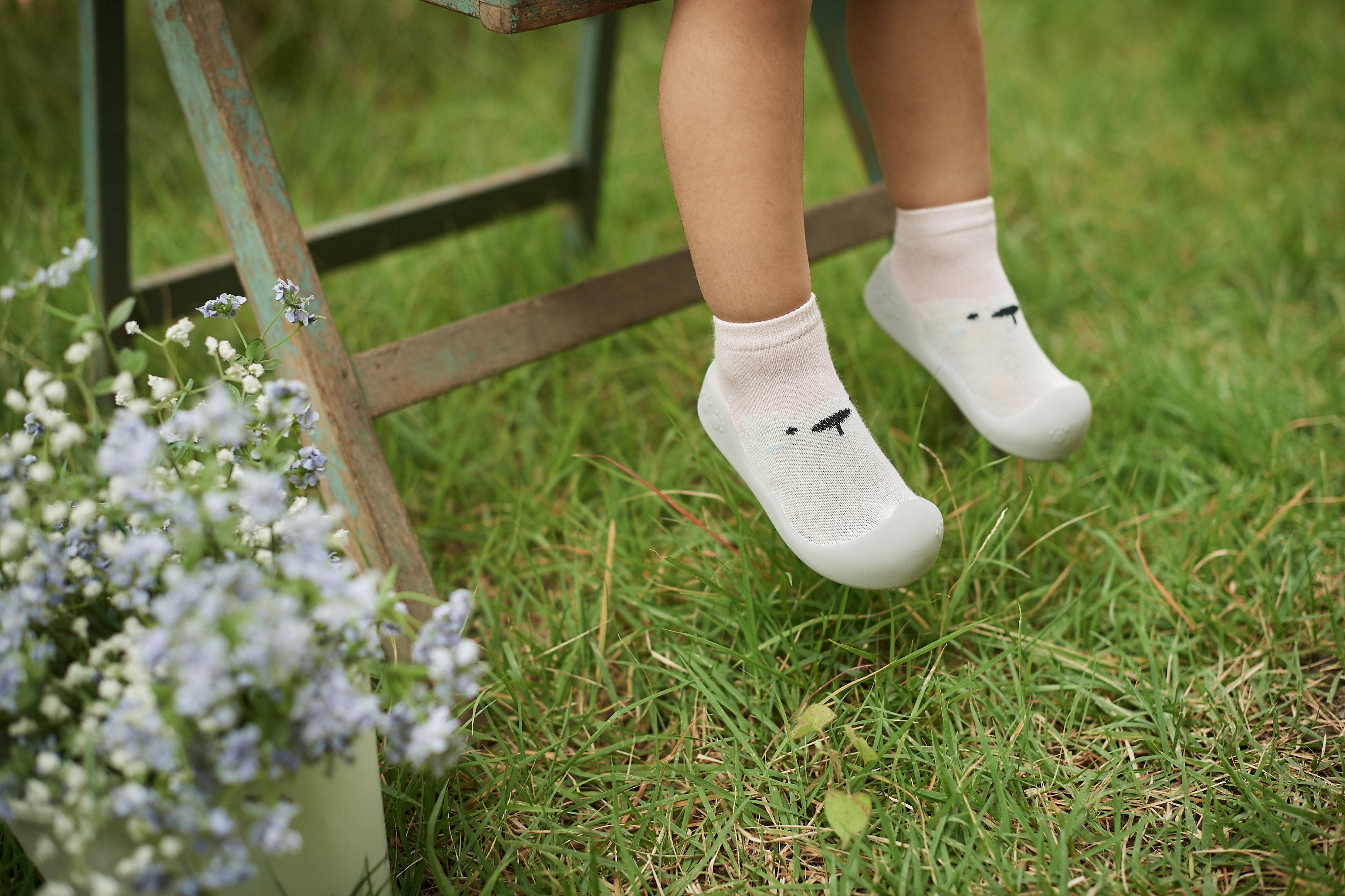 White Bear | Pink for wholesale on Faire2