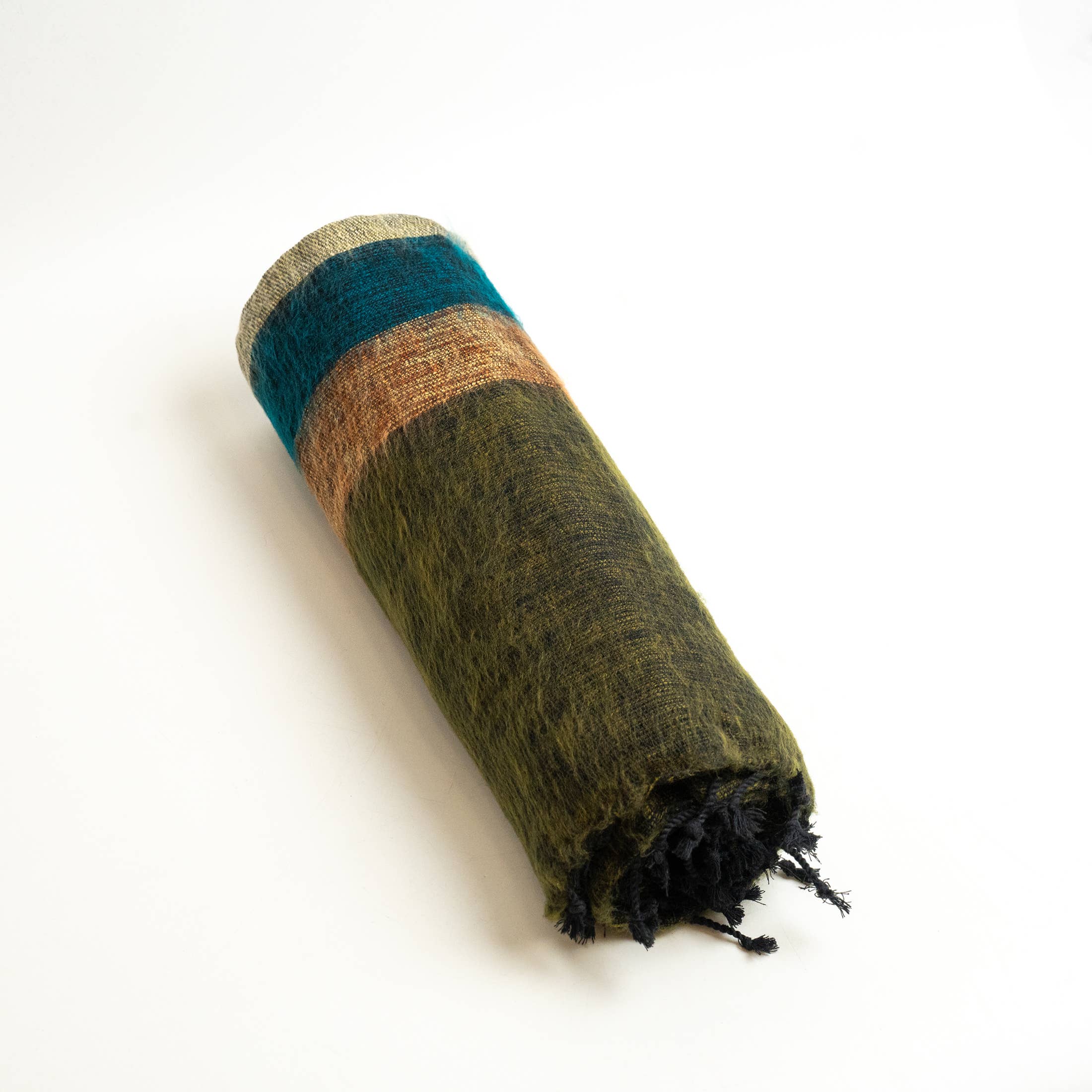 ART HIMALAYAN TRADING LTD - Vendita all'ingrosso Plaid - Coperta da viaggio extra morbida in lana di yak, 14,6 x 96", fatta a mano2