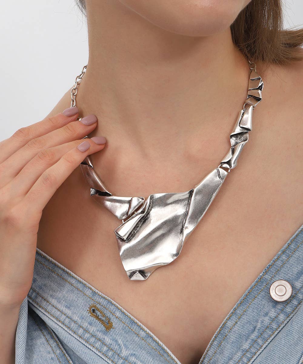 AVENS – Colar pingente/pendente por atacado – Colar com Pendente Grande em Prata Antiga com Design de Papel3