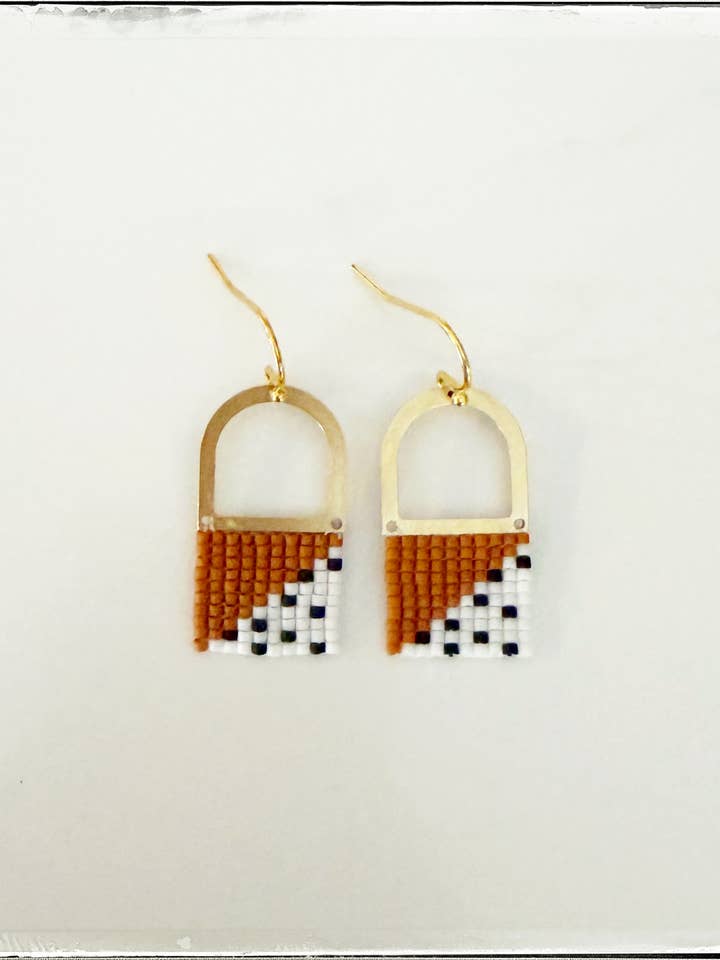 Glaspärla Mässing Delica Örhänge Miyuki Prickig Guld för wholesale av GentrybyJenna