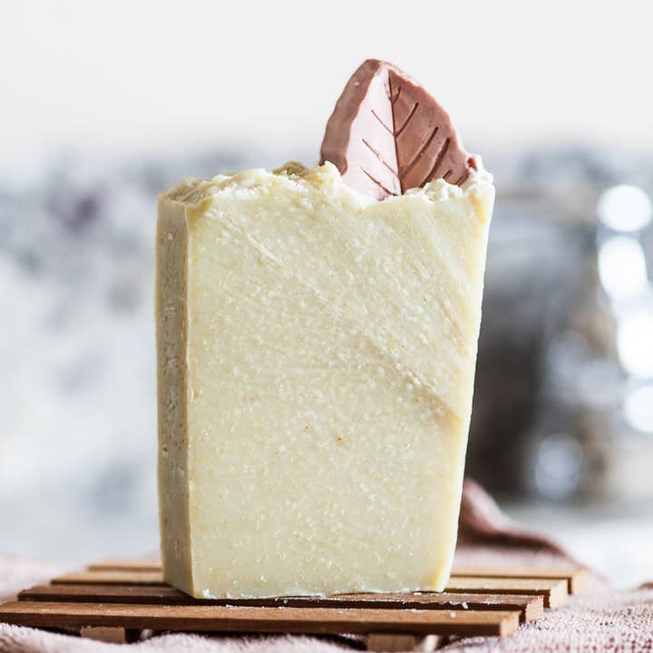 Anjou Pear for wholesale by HeritagehouseCo