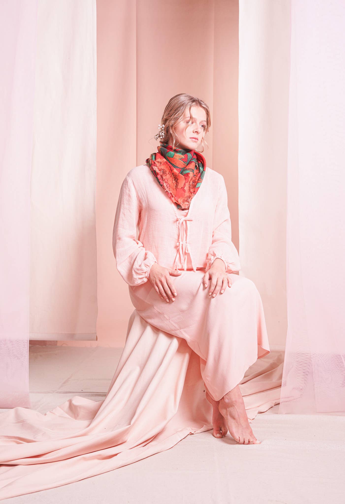 BROKANTE - Wholesale Scarf - Women's - Printed cashmere square 90x90cm REVERIE2