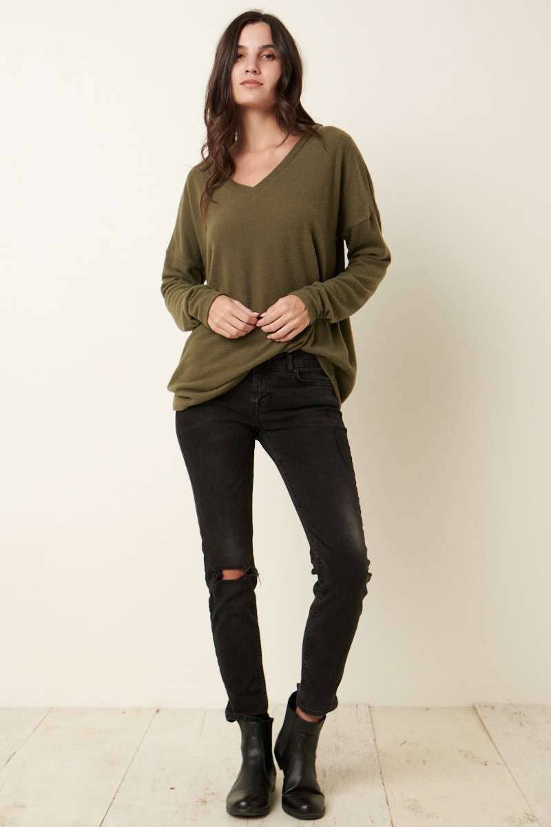 mittoshop - Venta al por mayor Jersey corto de punto - Mujer - TOP DE PUNTO CON CUELLO EN V ESTILO HACCI CEPILLADO T1022214