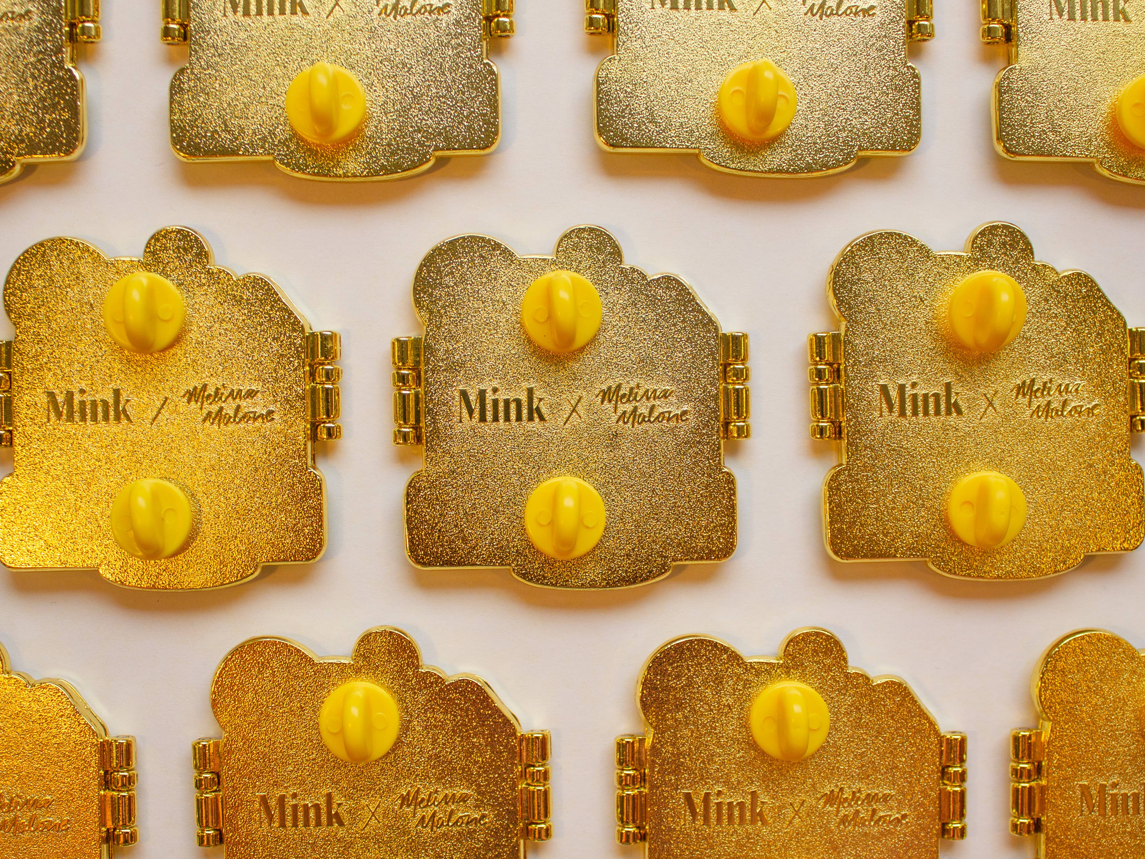 Mink - Wholesale Lapel Pin/Button - Endless Summer enamel pin5