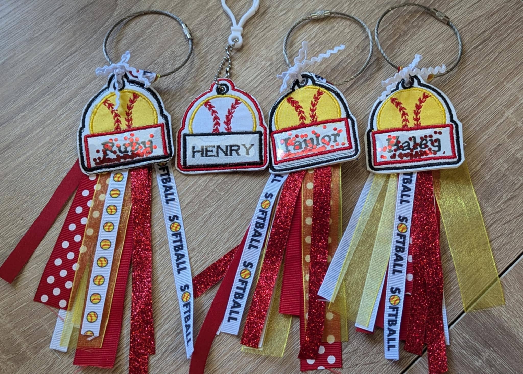525 Fiber and Designs - Wholesale Keychain - Unisex - Baseball or Softball Bag Tag- Personalized/Custom Embroidery0