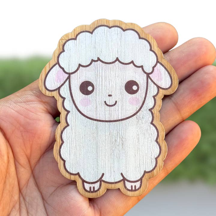 Adesivo in legno di bambù «SHEEP» - Simpatico adesivo in bambù per la vendita all'ingrosso da parte di AFK Design Co