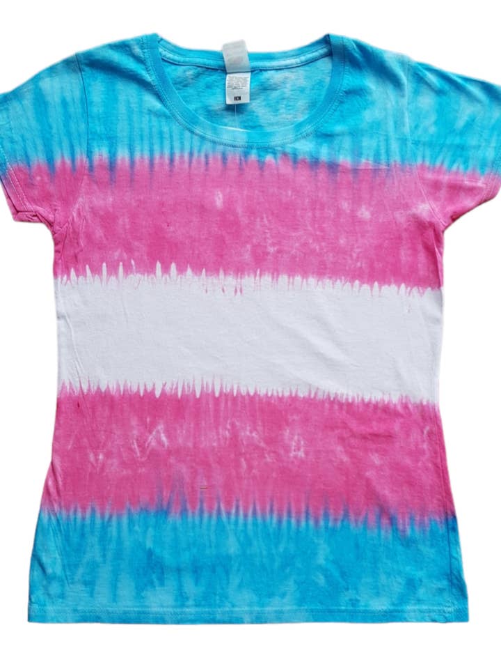 T-shirt Tie-Dye Transgenre - Vêtements Artisanaux pour Événement de Fierté pour la vente par VeEco Gifts